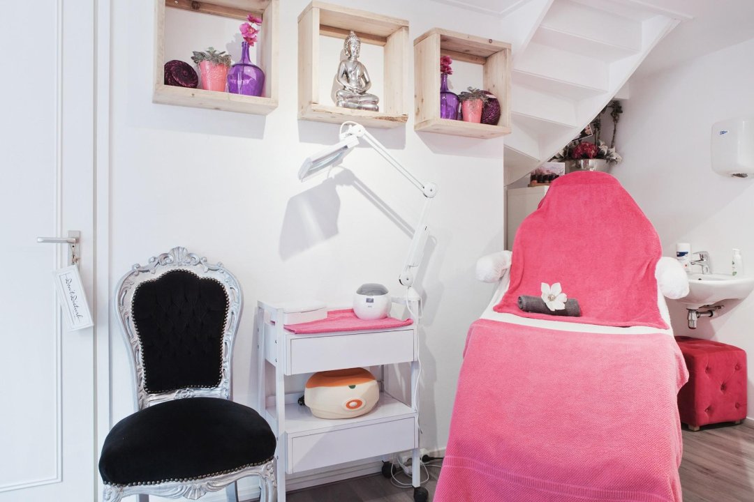 Shanice Nails / Pulzzz - Vlaardingen, Schiedamseweg, Zuid-Holland