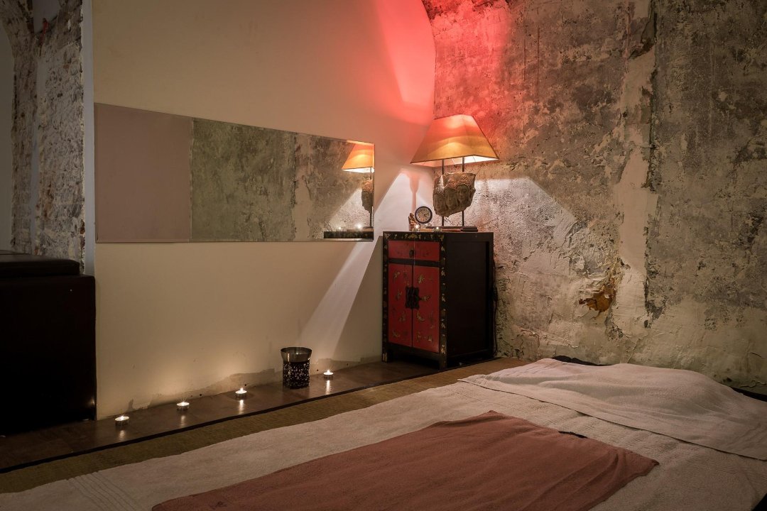 Brussels Massage Lounge, Dansaert, Brussels