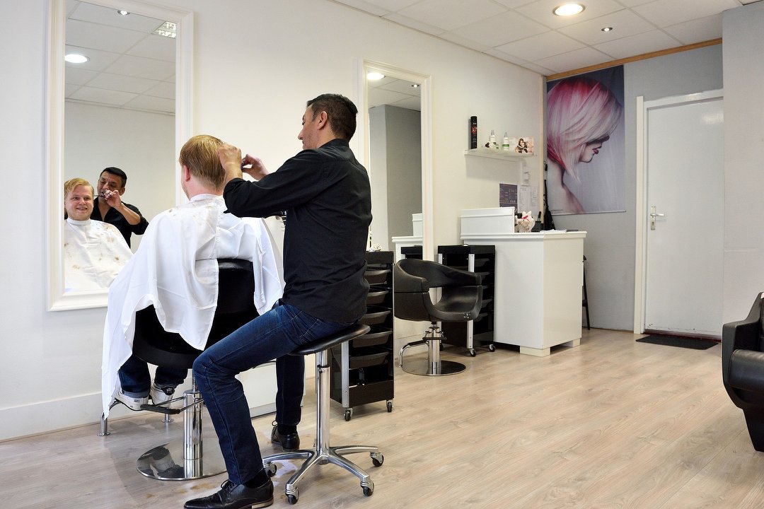 Mario & Marco Kapsalon, Weimarstraat, Den Haag