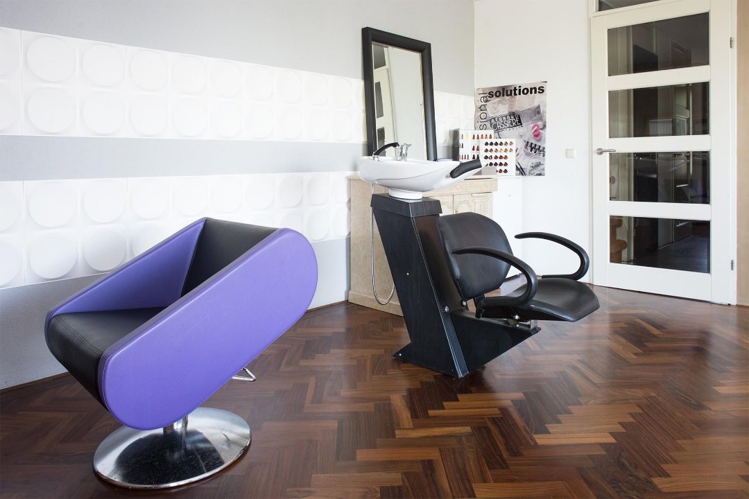 Chezz Sahar, Simon Carmiggelthof, Den Haag