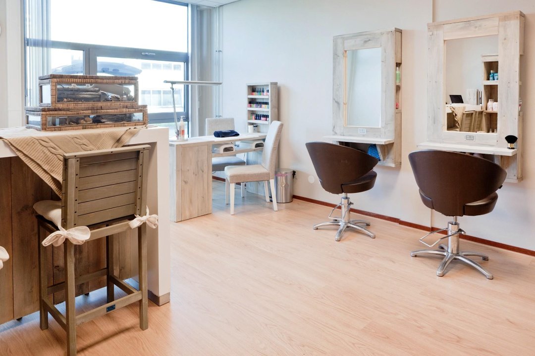 Beauty by Sisters, Hoogvliet, Rotterdam