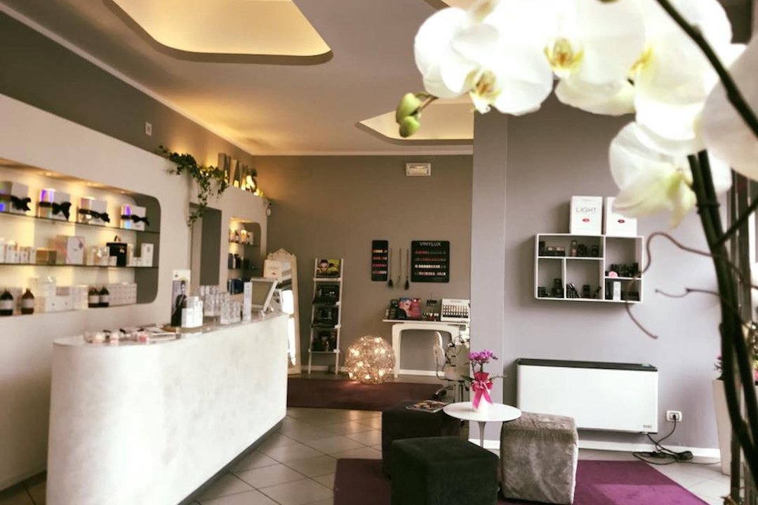 Light Beauty Boutique, Prato