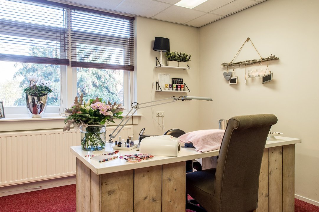 Brains 4 Beauty - disabled, Hadleystraat, Noord-Holland