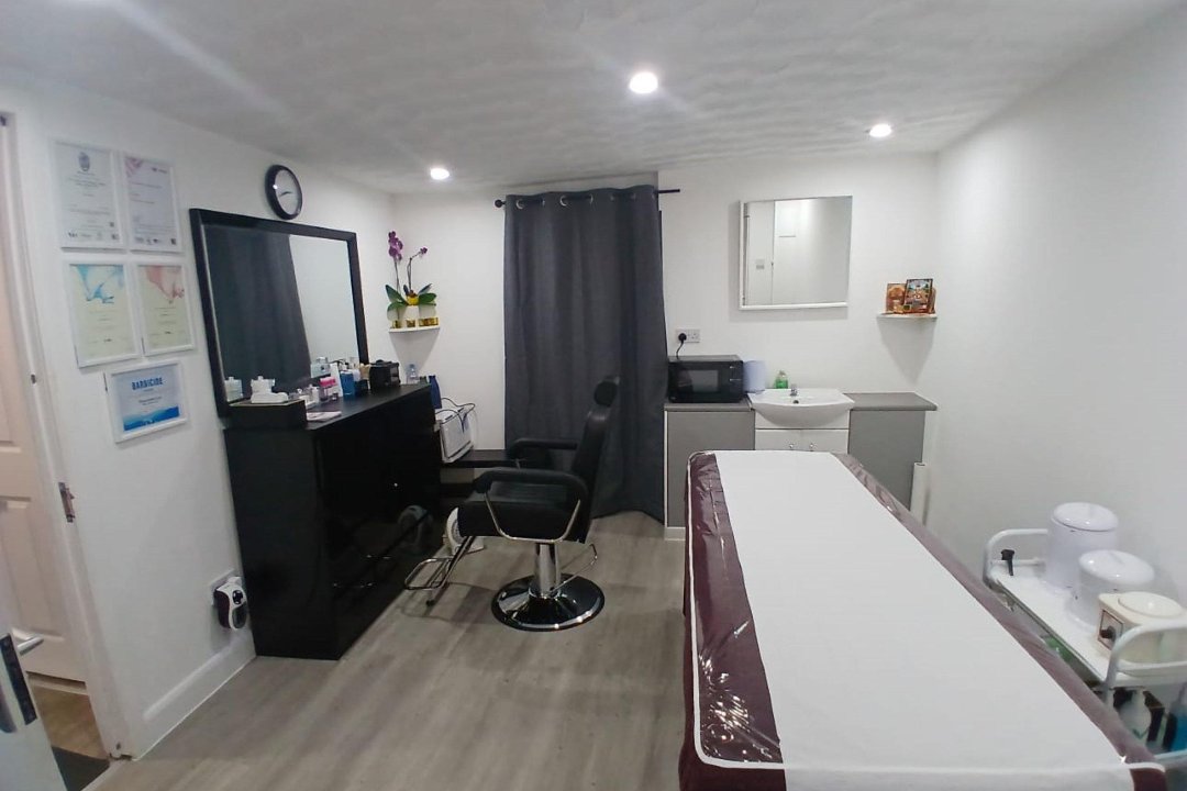 Riddh's Beauty Ladies Only Beauty Salon in Hemel Hempstead