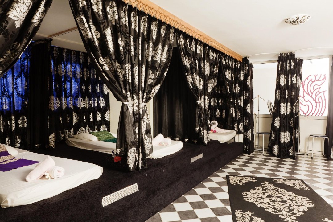 Ayuthaya Thaise Massagesalon, Amsterdamsestraat, Den Haag