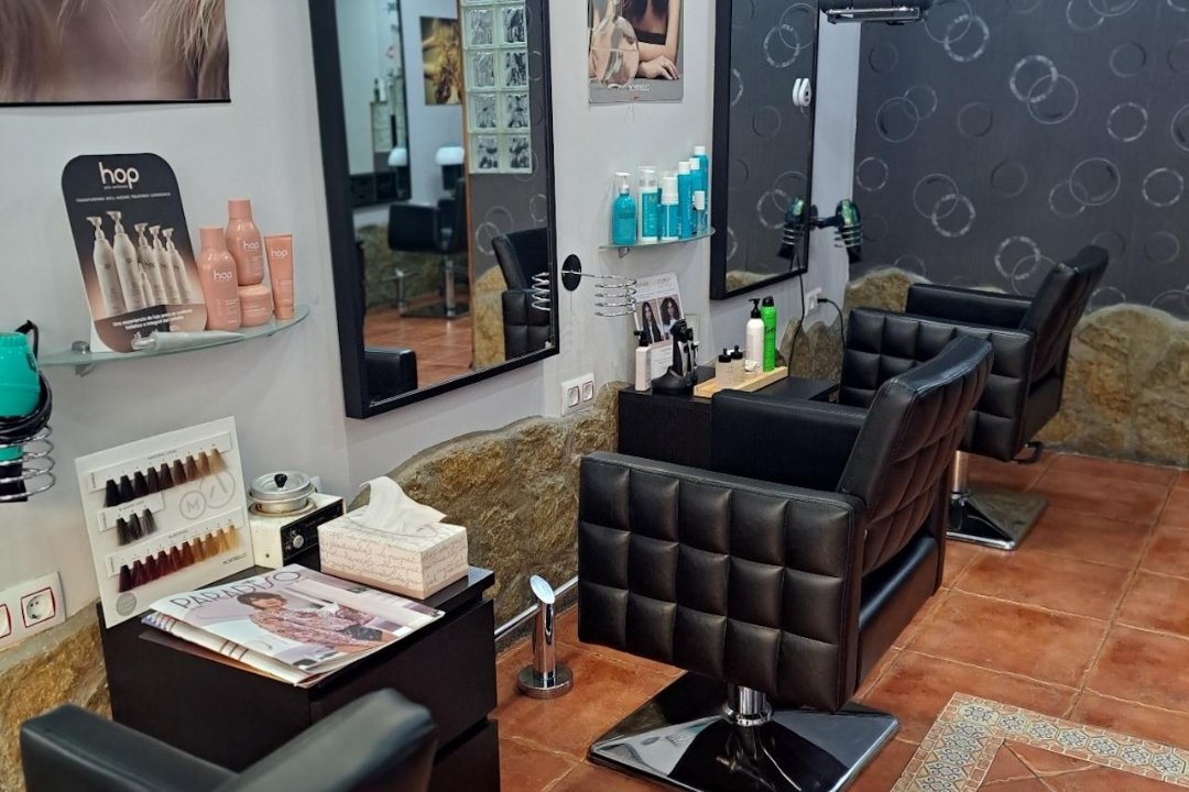 Innova Peluquería, Oviedo