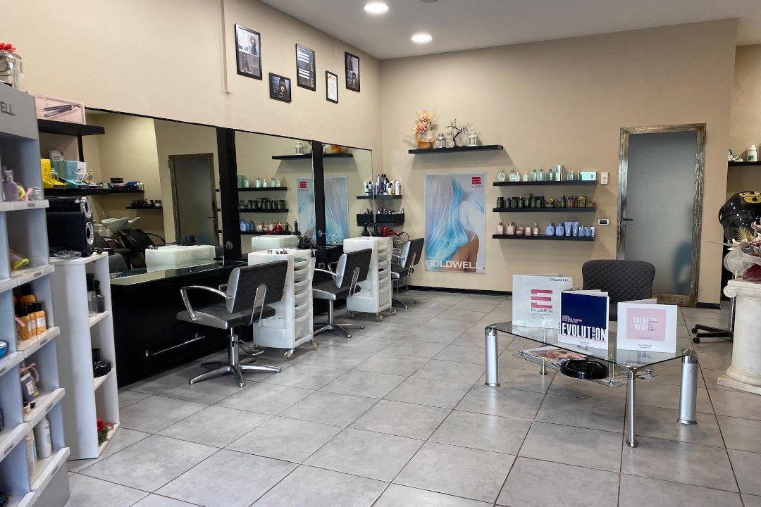 Le Parrucchidee, Pistoia