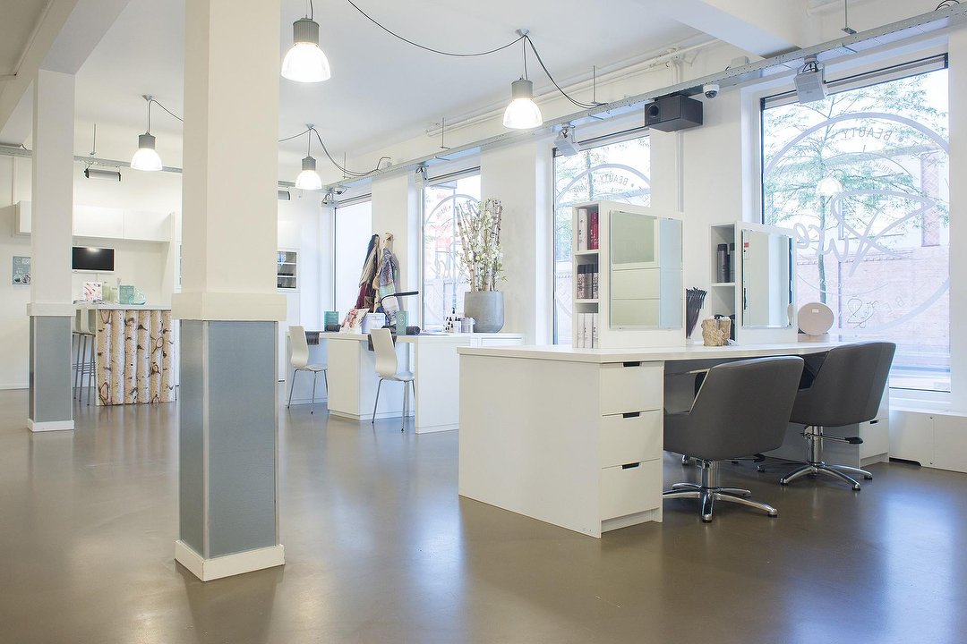 Pure Hair Eindhoven, Het College, Eindhoven