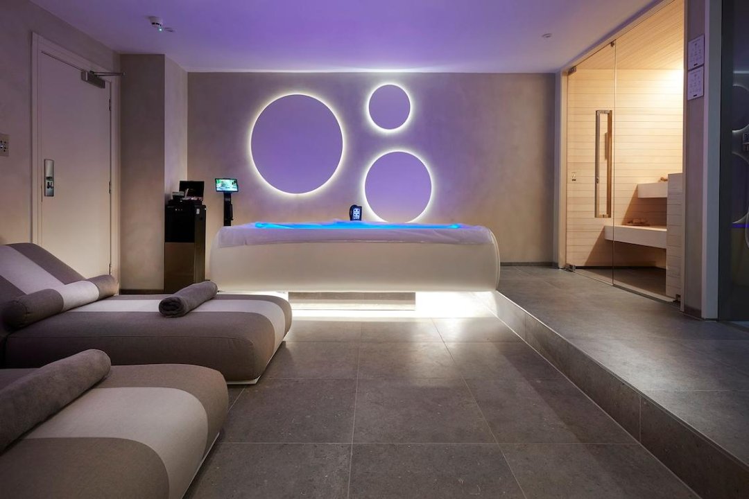 Hilton Private Wellness Area, South Croydon, London