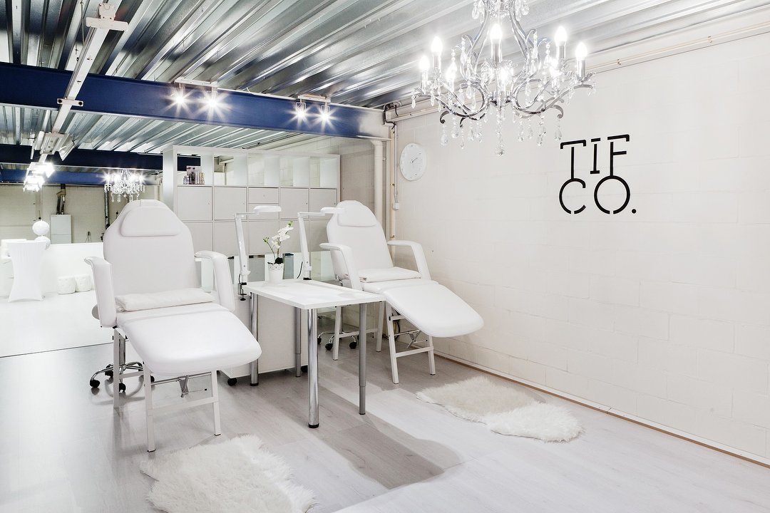 Salon Menataupe, Barendrecht, Zuid-Holland