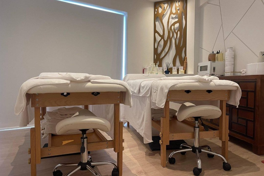 Chill Massage, Marousi, Αττική
