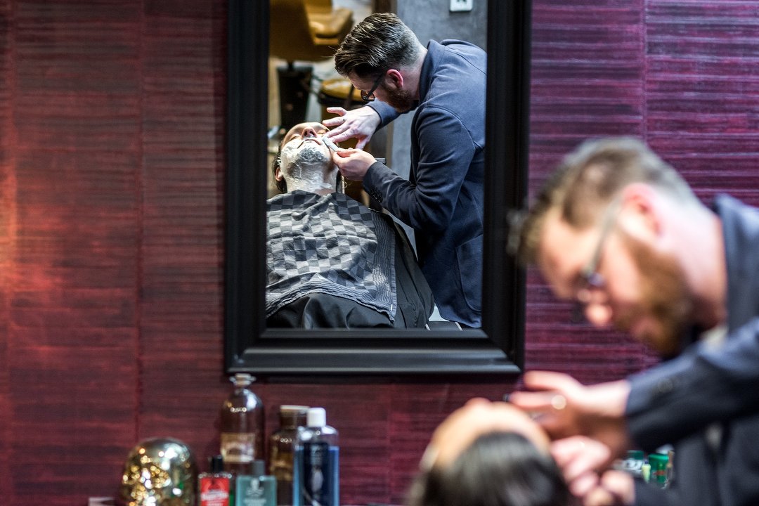 Ennou barbier by Dion, Leidsestraat, Haarlem