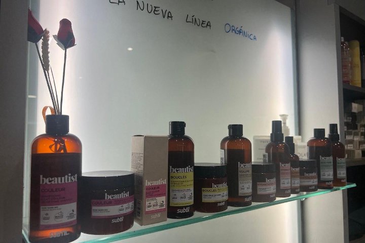 LE PETIT SALON COIFFEUR TERRASSA - Coiffure Terrassa - Photo de galerie - OneBooking