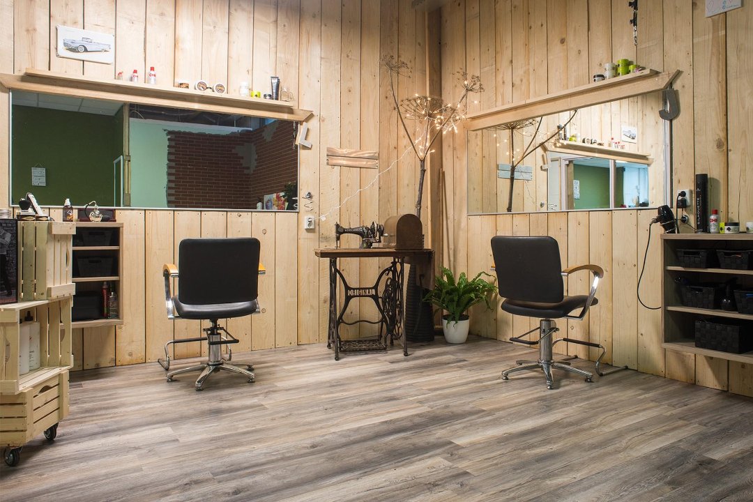 Latoya by Oak, Beren, Groningen