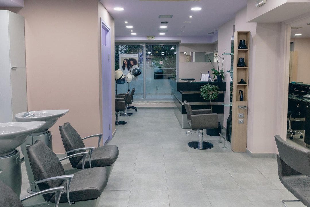 Marie Hair Style, Glyfada, Αττική