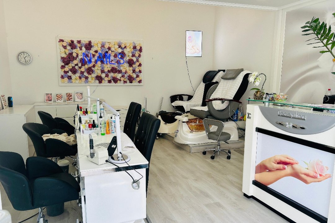 Nails & Spa Nagelstudio, Schöneberg, Berlin