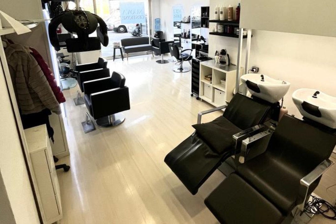 Magic Salon, Cologno Monzese, Lombardia