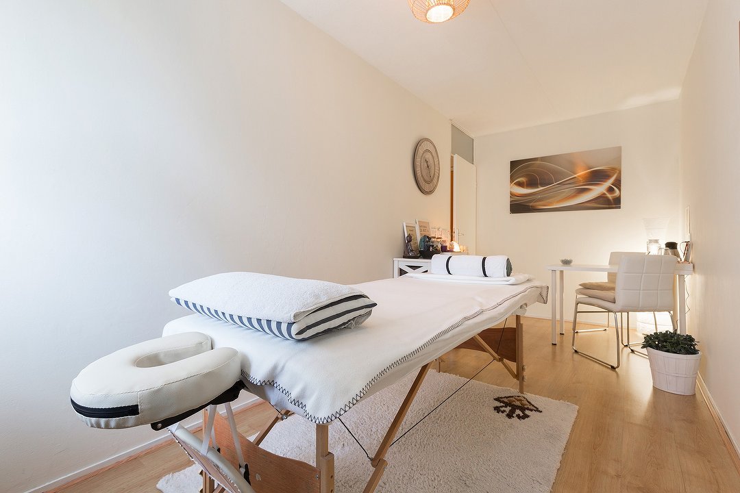 Enisa Healing en Massage - Amsterdam, IJplein en Vogelbuurt, Amsterdam