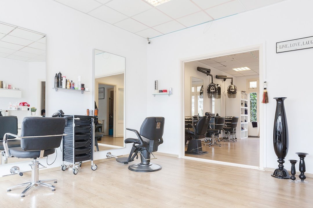 Nela Hair and Beauty, Dierenselaan, Den Haag