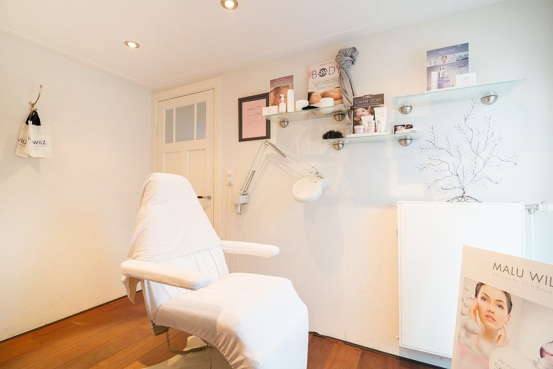 JJ's Beautysalon, Bessemerlaan, Utrecht