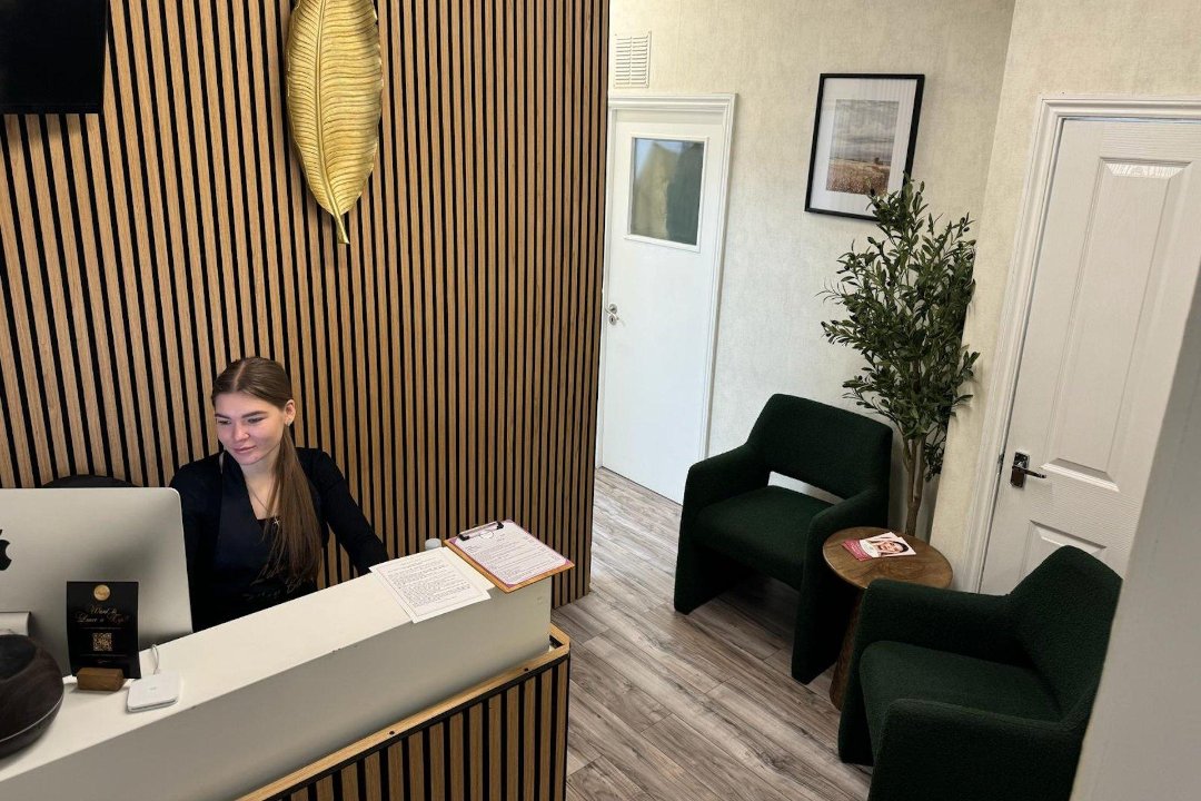 Luxury Wax Bar Edgware Road Waxing Salon in Edgware Road, London