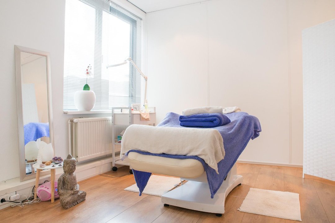 JHealing - Utrecht, Kanaalweg, Utrecht