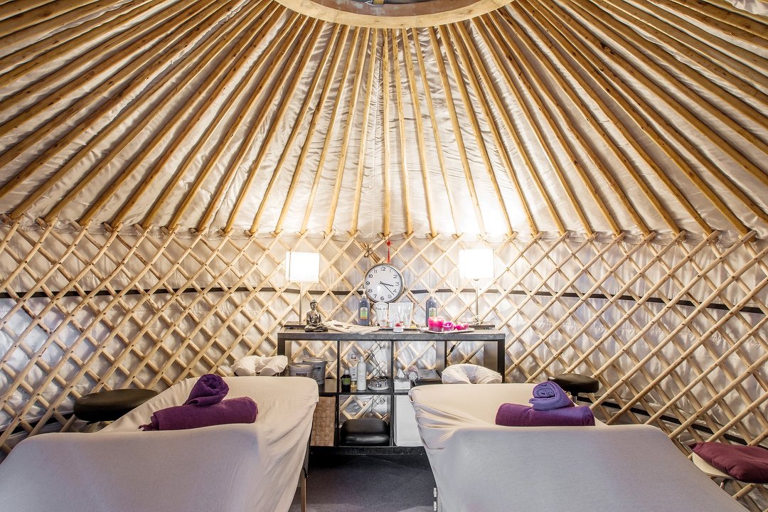 JHealing - Zaandam, Cornelis van Uitgeeststraat, Noord-Holland