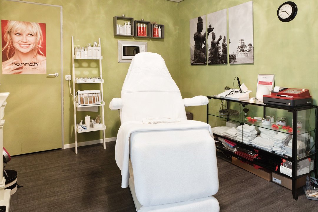 Sanalysis Salon voor Huidverbetering, Brucknerstraat, Zuid-Holland