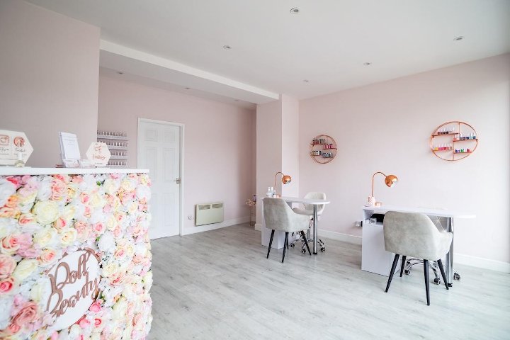 Jade Olivia Beauty Therapist - Sourcils & cils Leeds - Photo de galerie - OneBooking