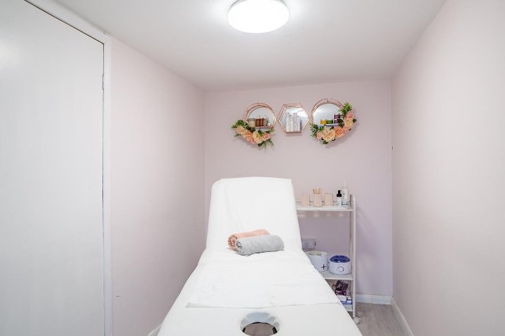Jade Olivia Beauty Therapist - Sourcils & cils Leeds - Photo de galerie - OneBooking