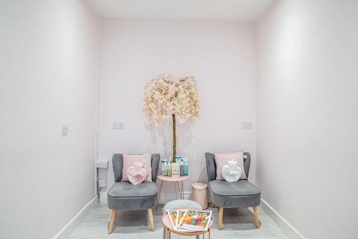 Jade Olivia Beauty Therapist - Sourcils & cils Leeds - Photo de galerie - OneBooking