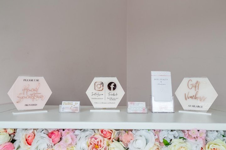 Jade Olivia Beauty Therapist - Sourcils & cils Leeds - Photo de galerie - OneBooking