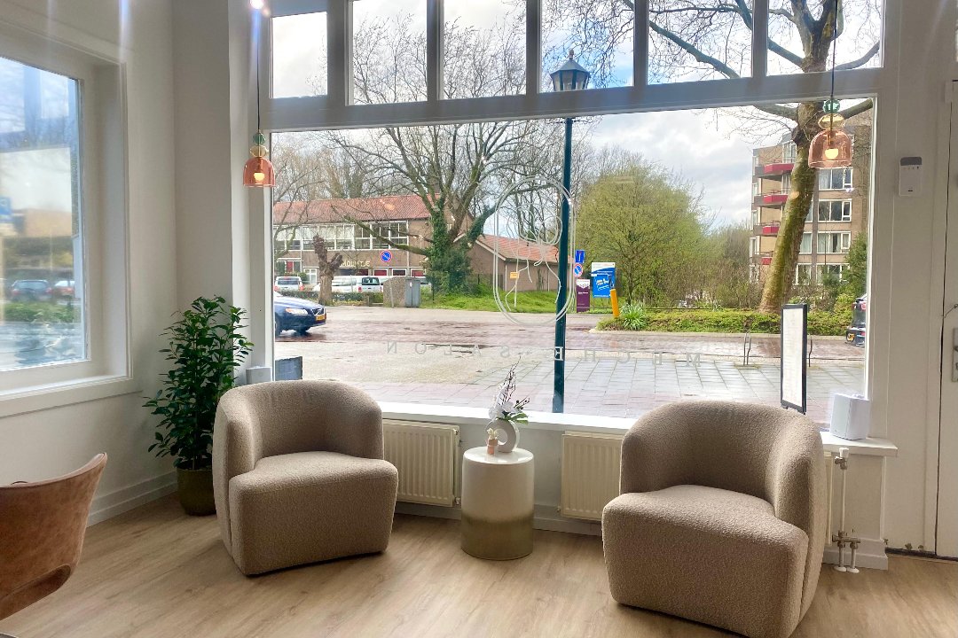 mèche salon , Huizerweg, Noord-Holland
