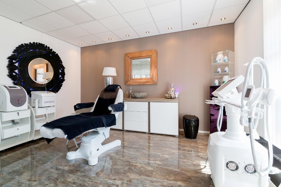 Remove - Hilversum, Brinkweg, Noord-Holland