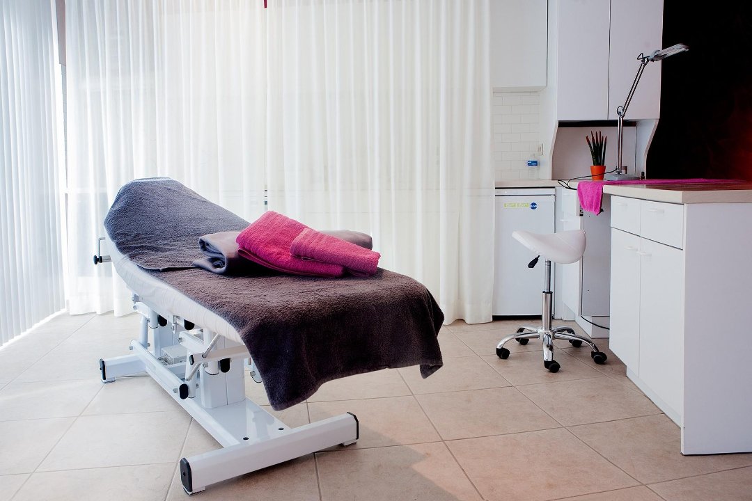 Beauty, Nails & More - Zedelgem, Zedelgem, West-Vlaanderen