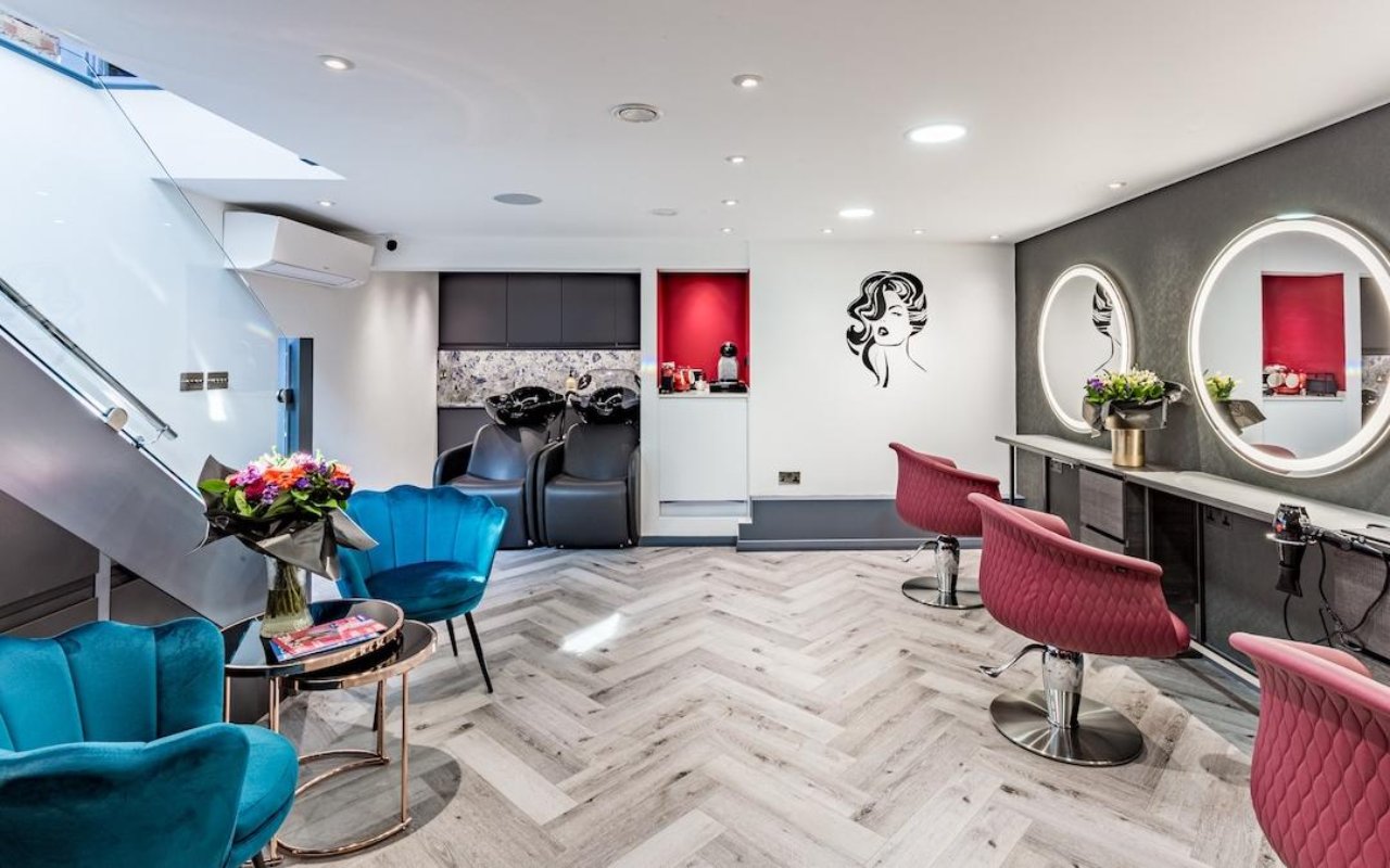 Top 20 Hairdressers and Hair Salons in Chiswick Gunnersby, London