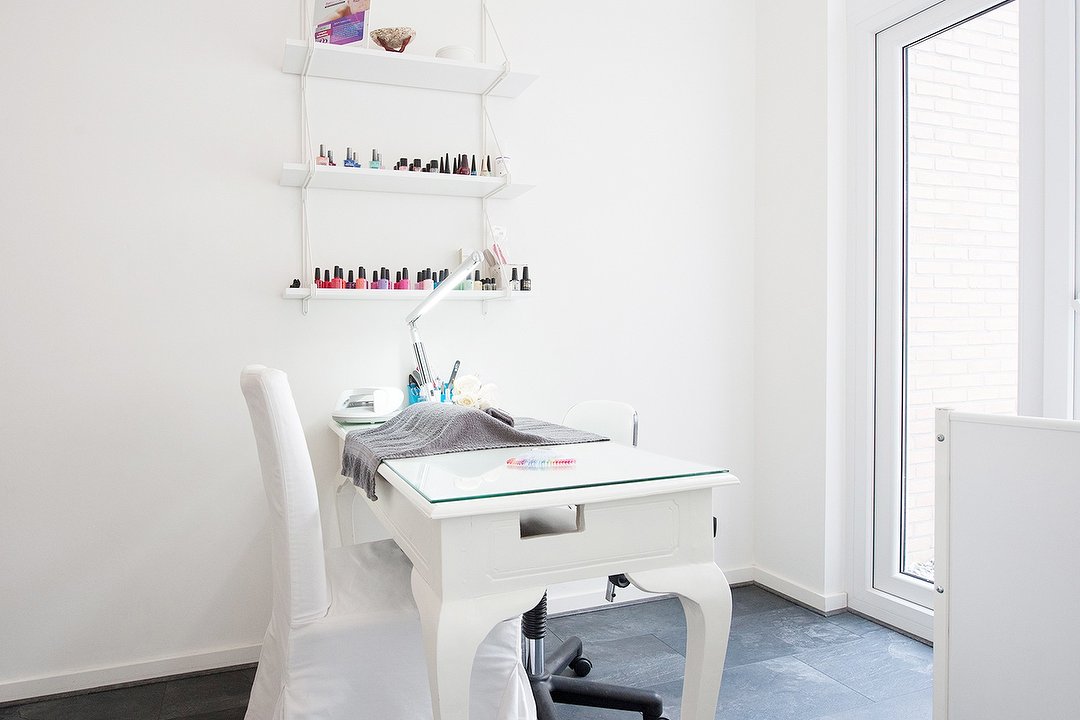 Schoonheidssalon Diana, Bomen- en Bloemenbuurt, The Hague