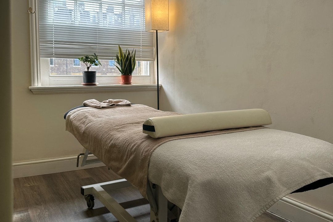 Whitechapel Herbal Hijama Cupping Massage Centre, Whitechapel, London