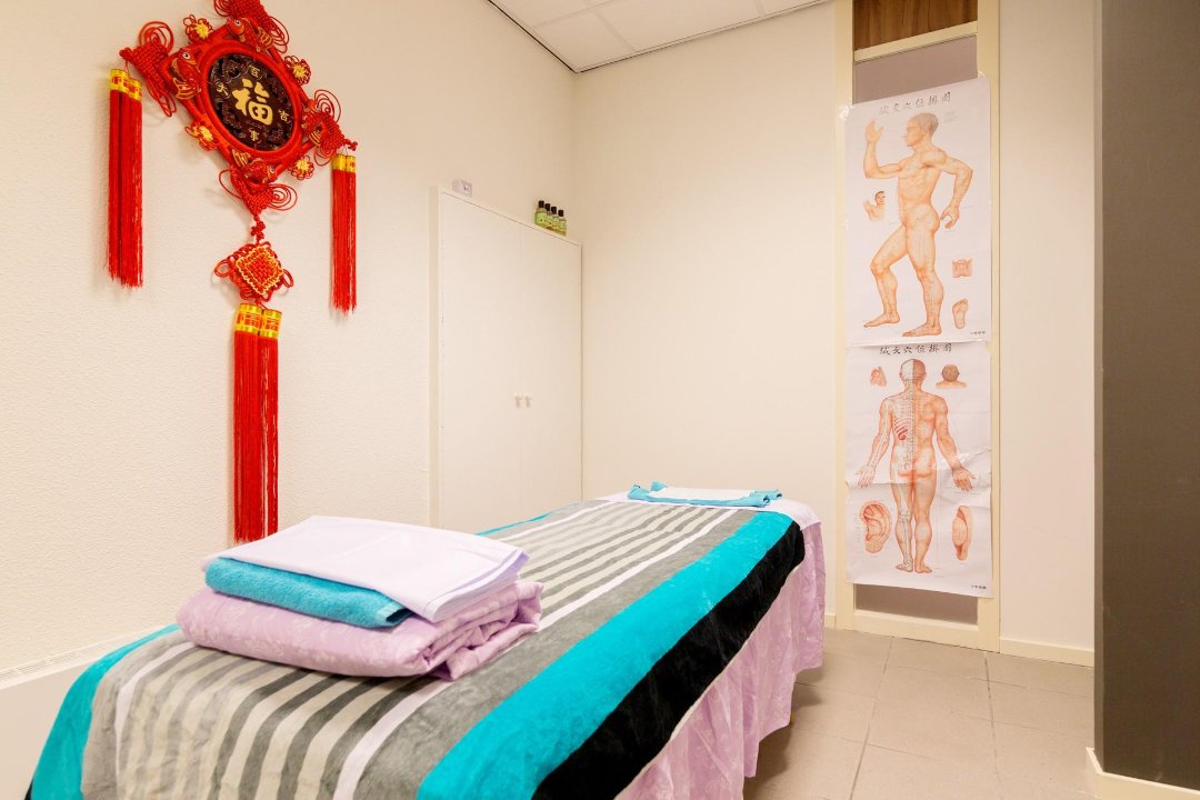 Ai Ai Massage, Schoutenstraat, Noord-Holland