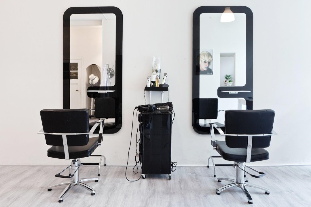 Mojgan Haar Beauty, Zwart Janstraat, Rotterdam