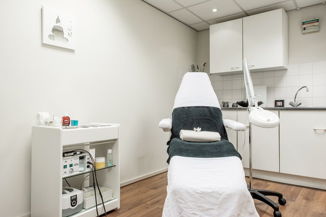 Salon Sereen, Van Ostadestraat, Amsterdam