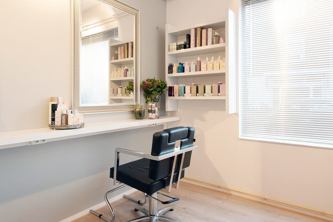 Vanessa Swillens Haarstylist, Weimarstraat, The Hague