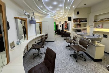P&M Salon