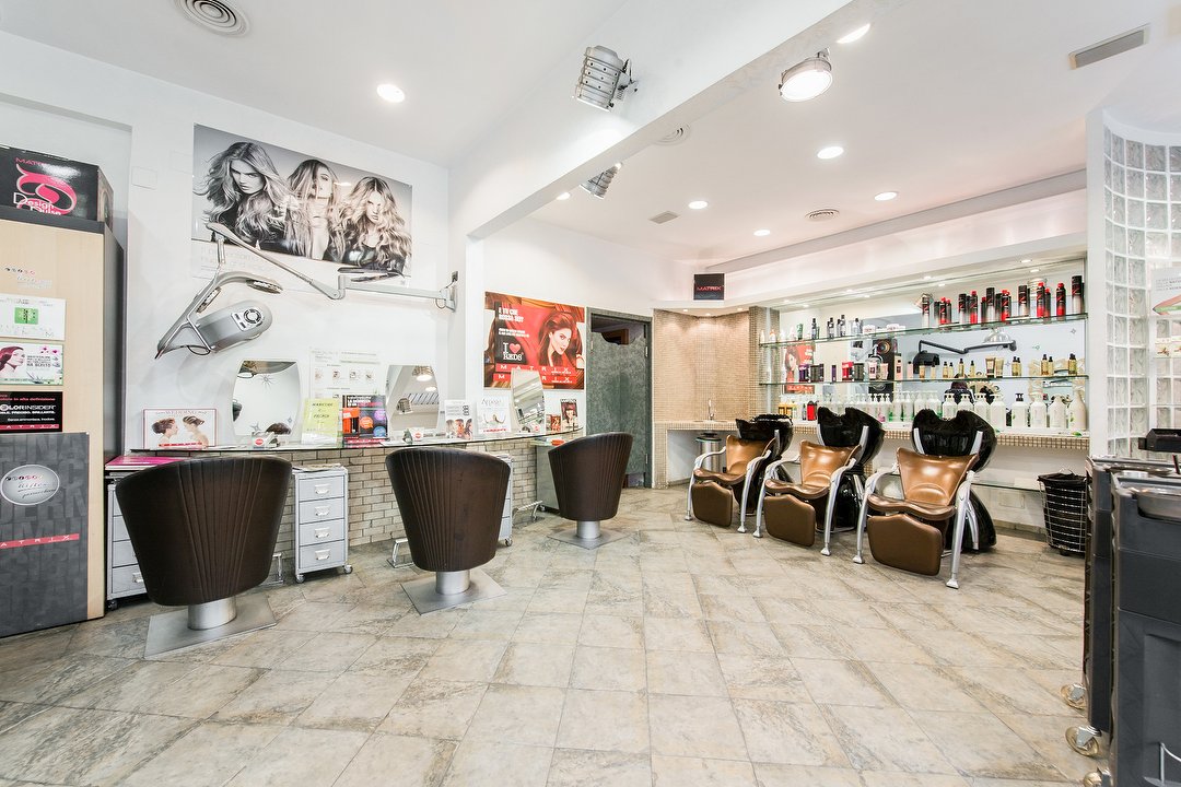 Colori & Riflessi Coiffeur, Zona Centocelle, Roma