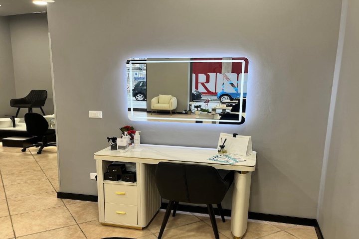 Revolution Nails - Onglerie Pescara - Photo de galerie - OneBooking
