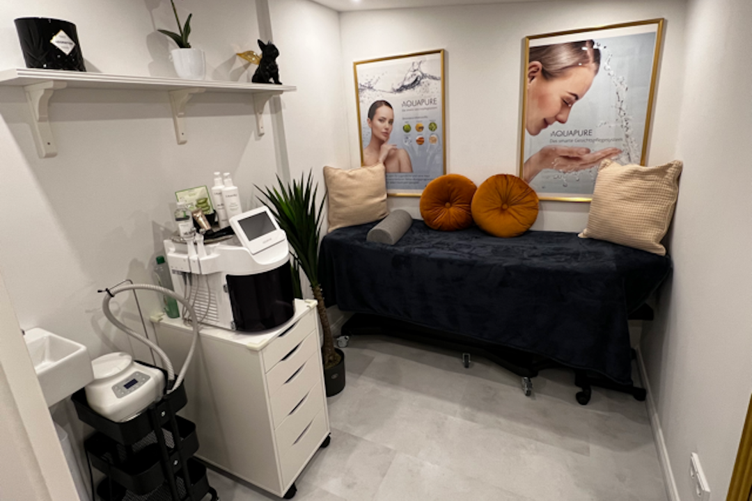 Million Art Treatments, Hamburg