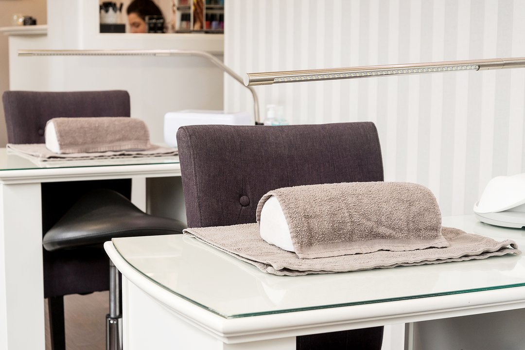 Nail Treatments At Nail Salons And Nail Bars Near Marchmont Edinburgh Treatwell