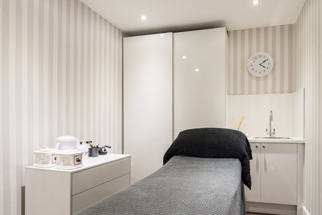 Nail Treatments At Nail Salons And Nail Bars Near Marchmont Edinburgh Treatwell