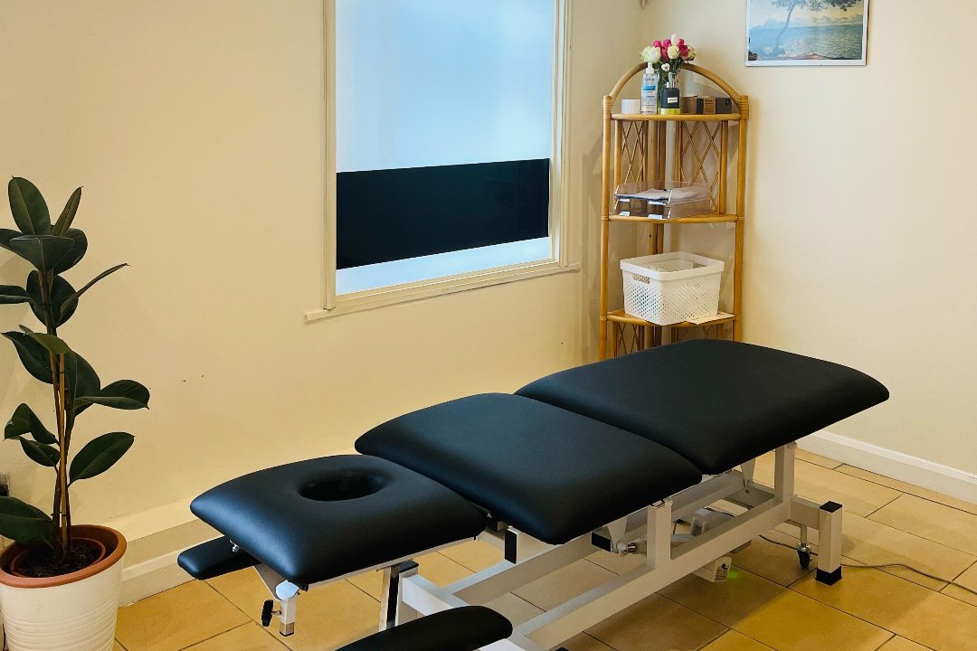 T&R Massage Therapy, Coventry