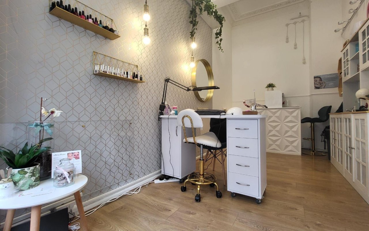 Interior of Blossurria Beauty in Edinburgh